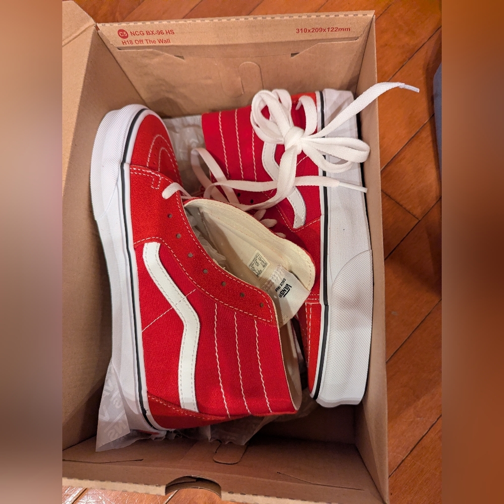 NIB Vans Sk8-Hi Tapered Racing Red / True White Sneakers US Men 6 Women 7.5 - Picture 8 of 8